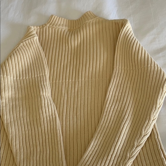 Sweater - Picture 6 of 8